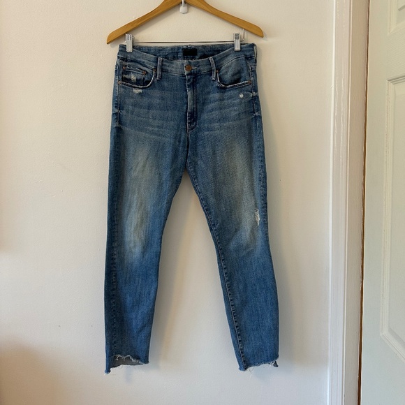 Mother The Looker Ankle Step Fray in Where There's Smoke | Size 31 - Picture 6 of 16